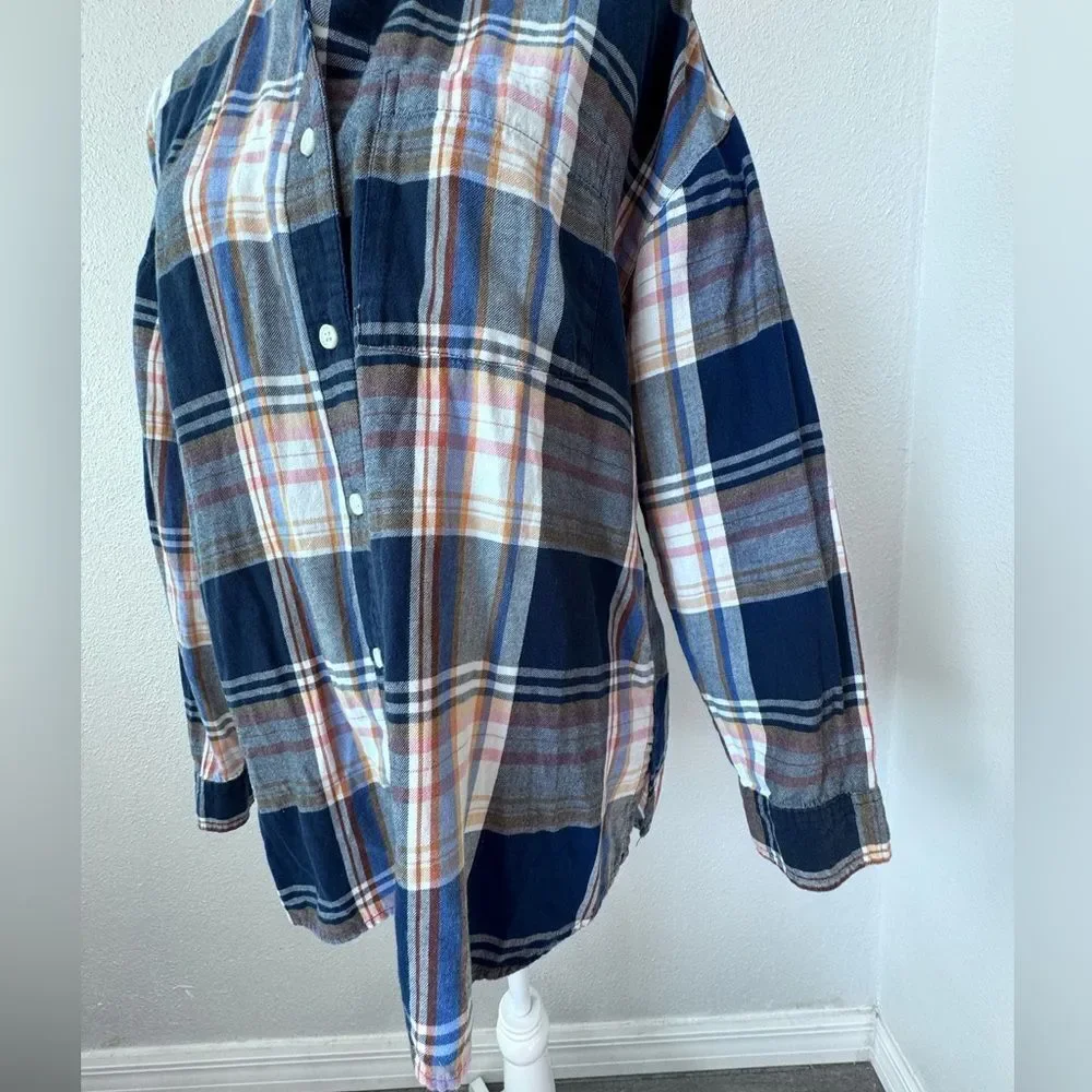 Old Navy Womens Button Down Shirt 100% Cotton Flannel Boyfriend Shirt SZ M